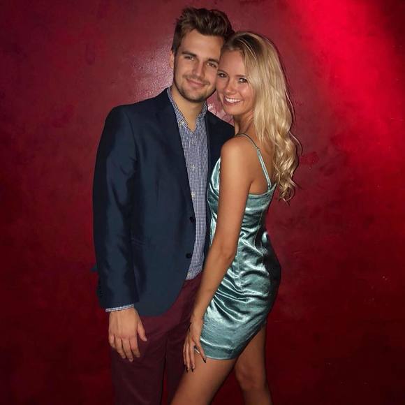 Meet your Posher, Alyssa - Picture 1 of 1